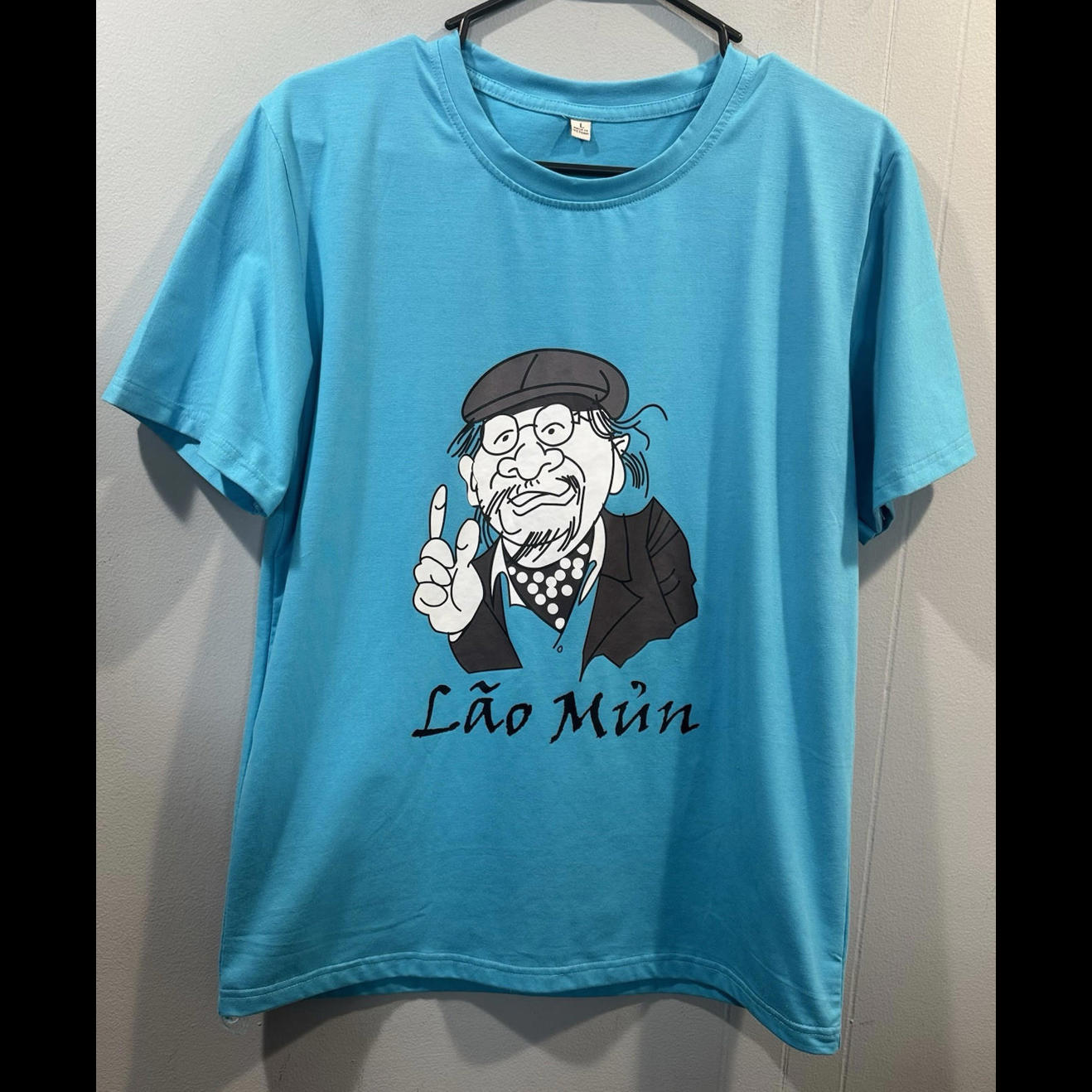 Unisex Unbranded Blue T Shirt “Lo Mn” Size Large